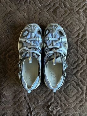 Ahnu lake or river shoes